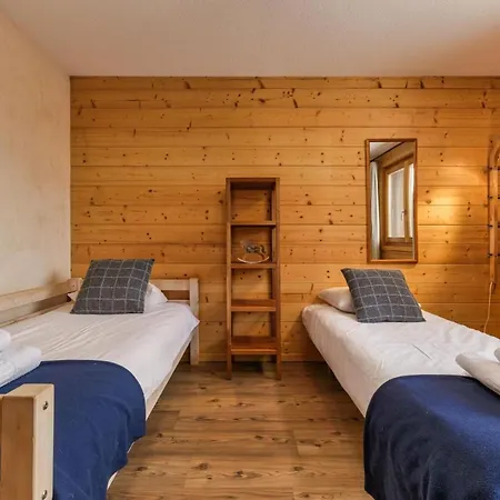 Elbaz - Swiss With Breathtaking Views Chalet