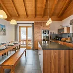 Elbaz - Swiss With Breathtaking Views Chalet *